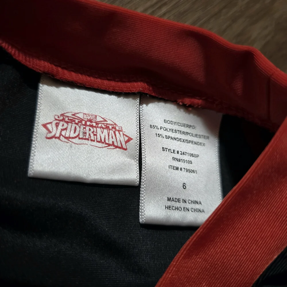 Marvel Spiderman Boys Swim Shirt‎ Rash Guard Top Black and Red Size 6 Small